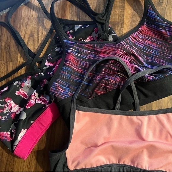Women’s Sports Bra Bundle 3 pc - Picture 4 of 4